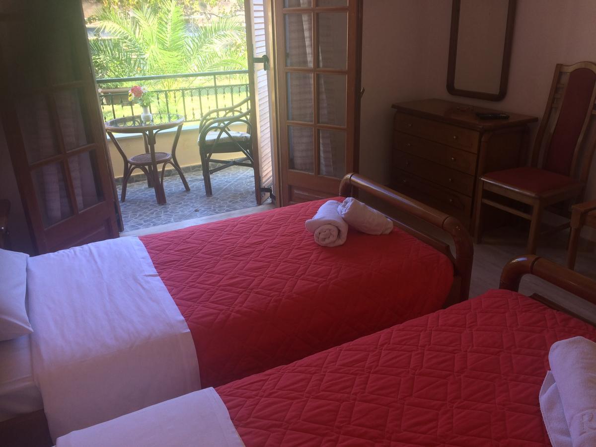Regina Nina Hotel Vasilatika  Ngoại thất bức ảnh