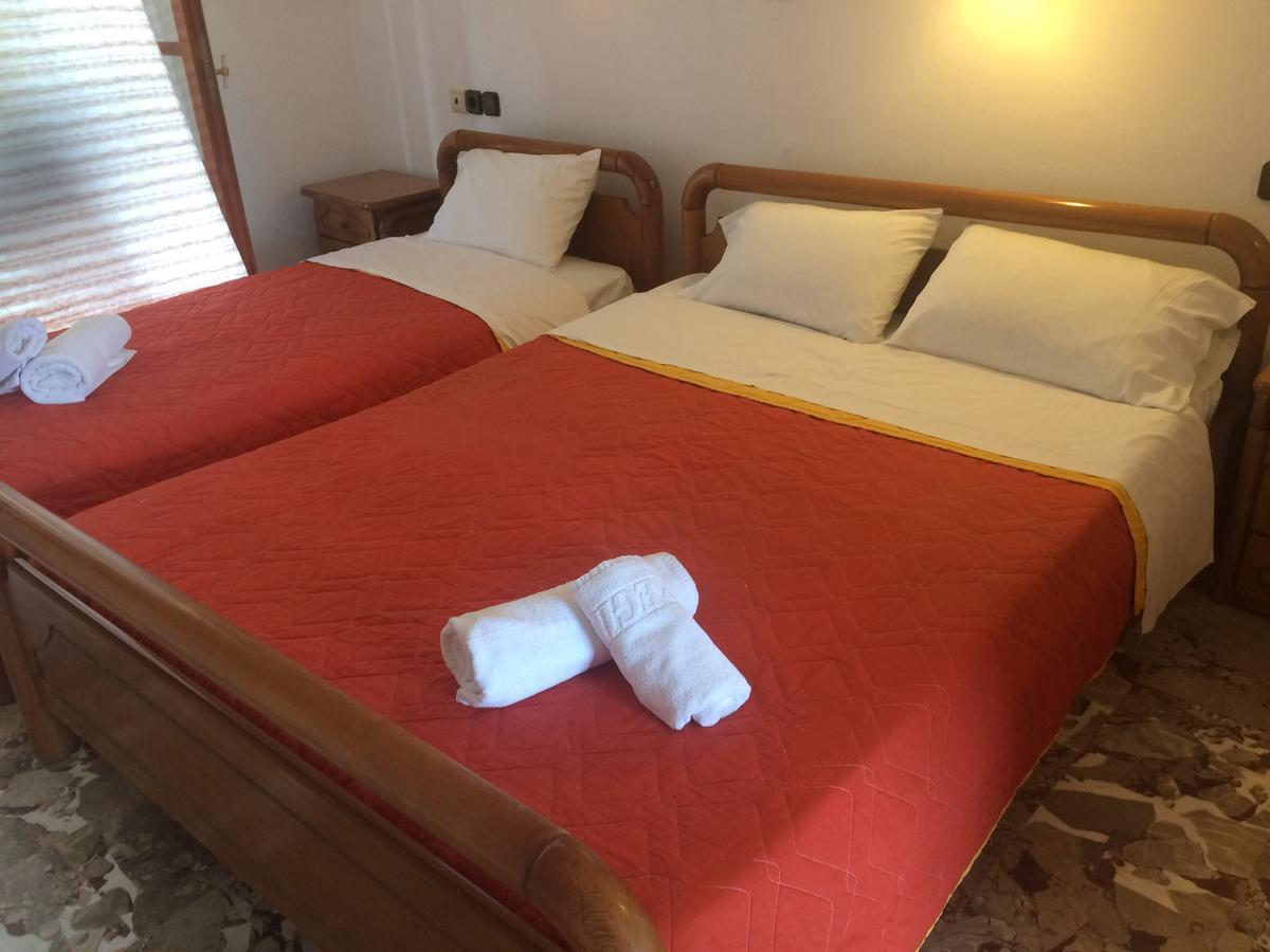 Regina Nina Hotel Vasilatika  Ngoại thất bức ảnh
