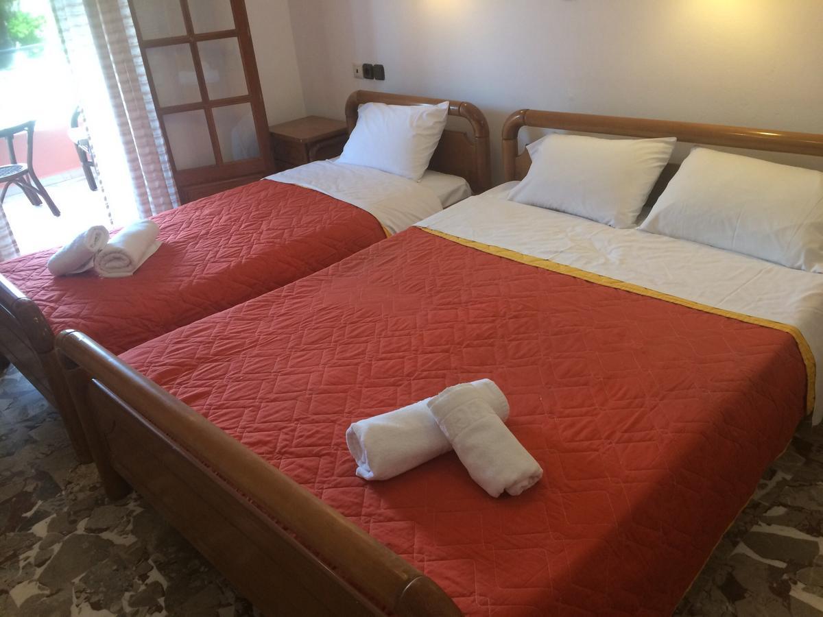 Regina Nina Hotel Vasilatika  Ngoại thất bức ảnh